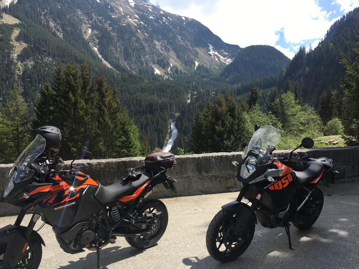 Das Sonnleiten Ski- Und Motorradhotel Bruck Im Zillertal Bruck am Ziller Esterno foto